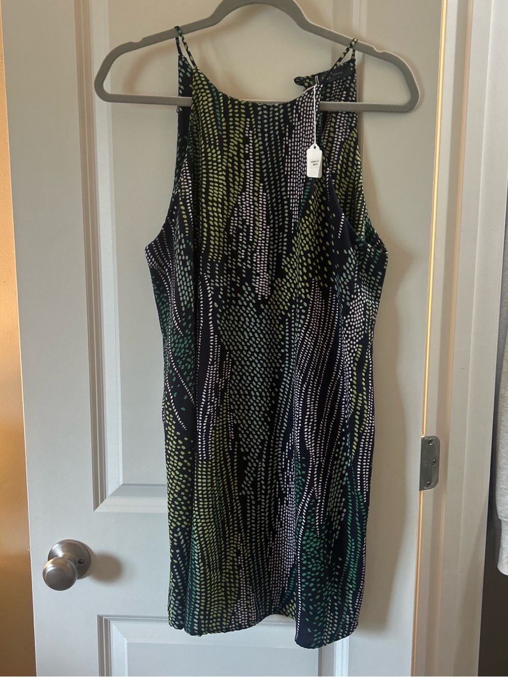 Sleeveless Patterned Shift Dress in Navy and Green